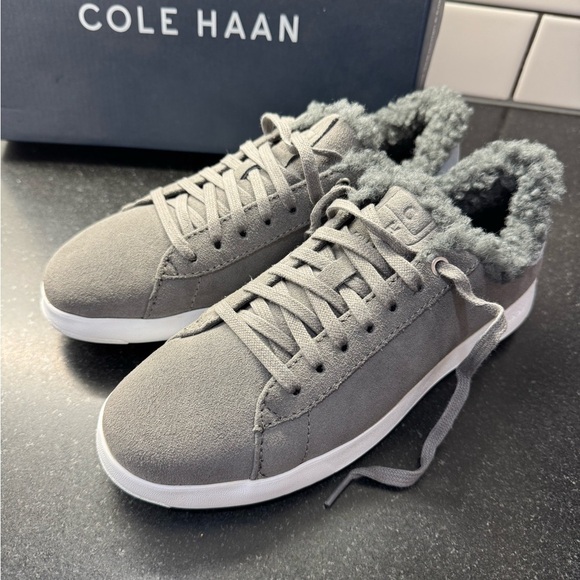 Cole Haan GrandPro Tennis Sneaker Shoe Charcoal Grey Sz 6B Med fleece lined New - Picture 1 of 10